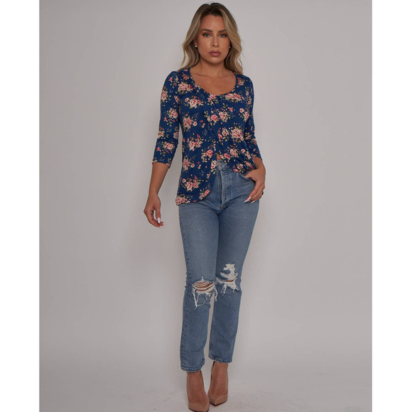 NWT - 3/4 Sleeve Round Neck Overlap Top - Medium - Picture 6 of 7